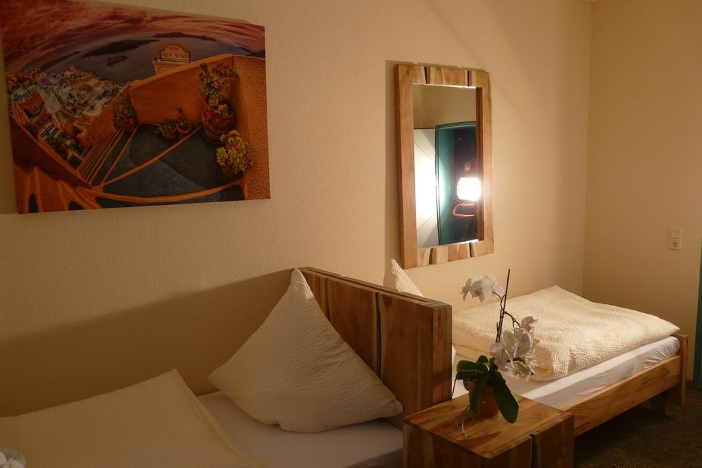 Hotel Kreuzbruchhof Burg Stargard Esterno foto